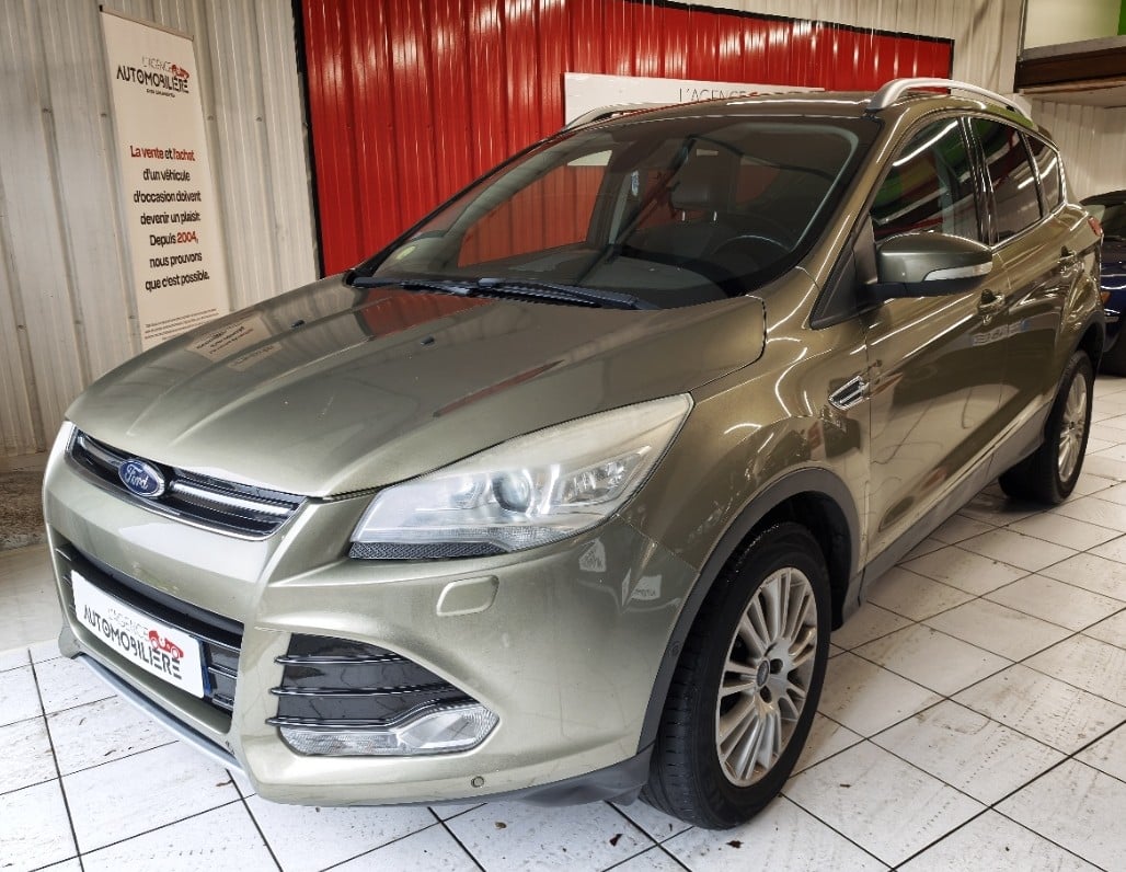 Ford Kuga FORD KUGA 20.L TDCI 140CV TITANIUM RADARS DE RECUL AIDE AU DEMARRAGE EN COTE 
