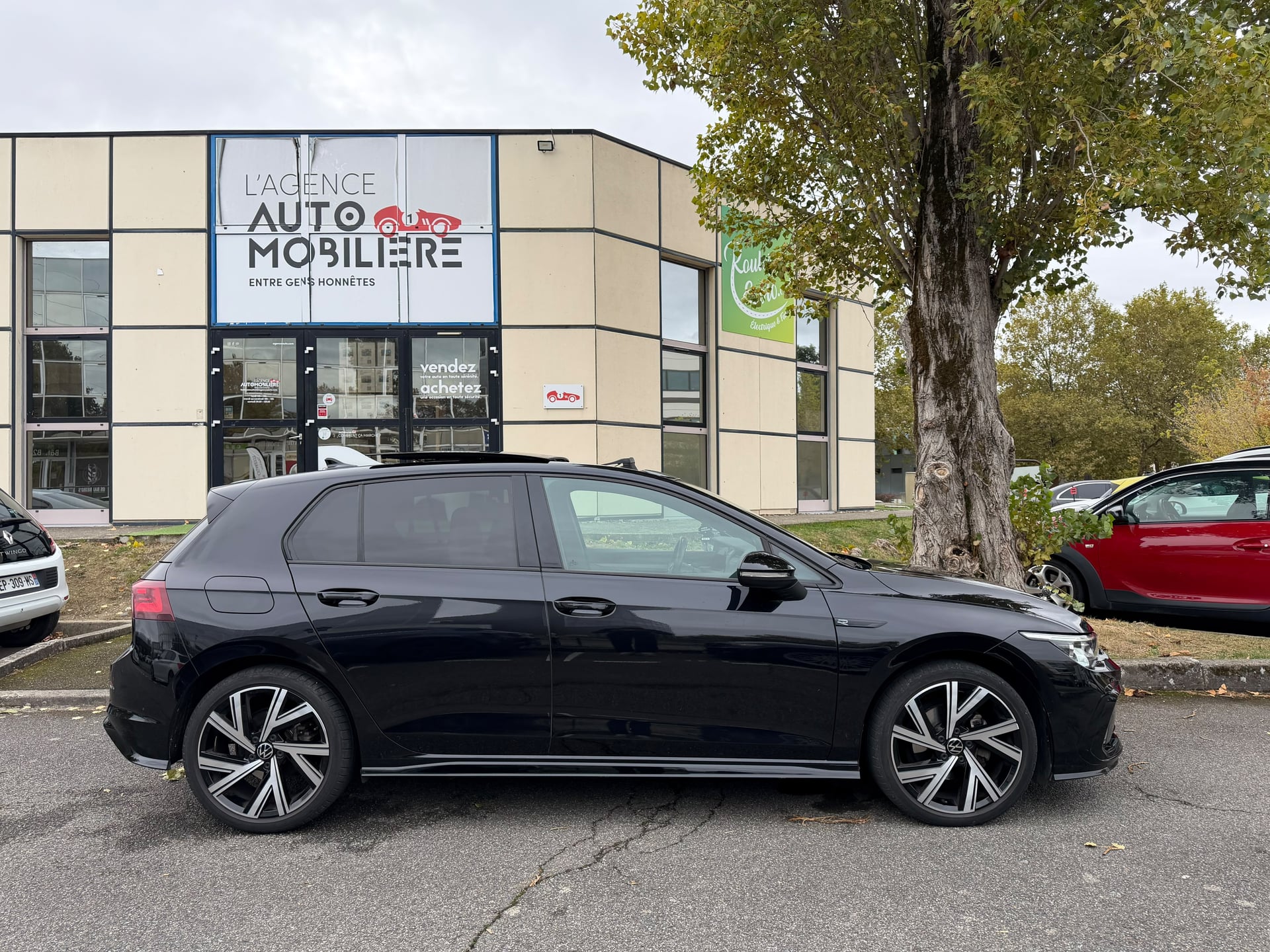 Volkswagen Golf 2.0 TDI 150CH R-Line - Toit Ouvrant — 2