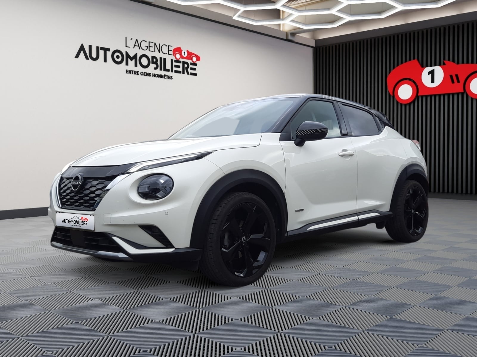 Nissan Juke Premier Edition Hybride 1.6i 94Ch (143Ch cumulés) Boite Automatique/ Garantie 12 Mois