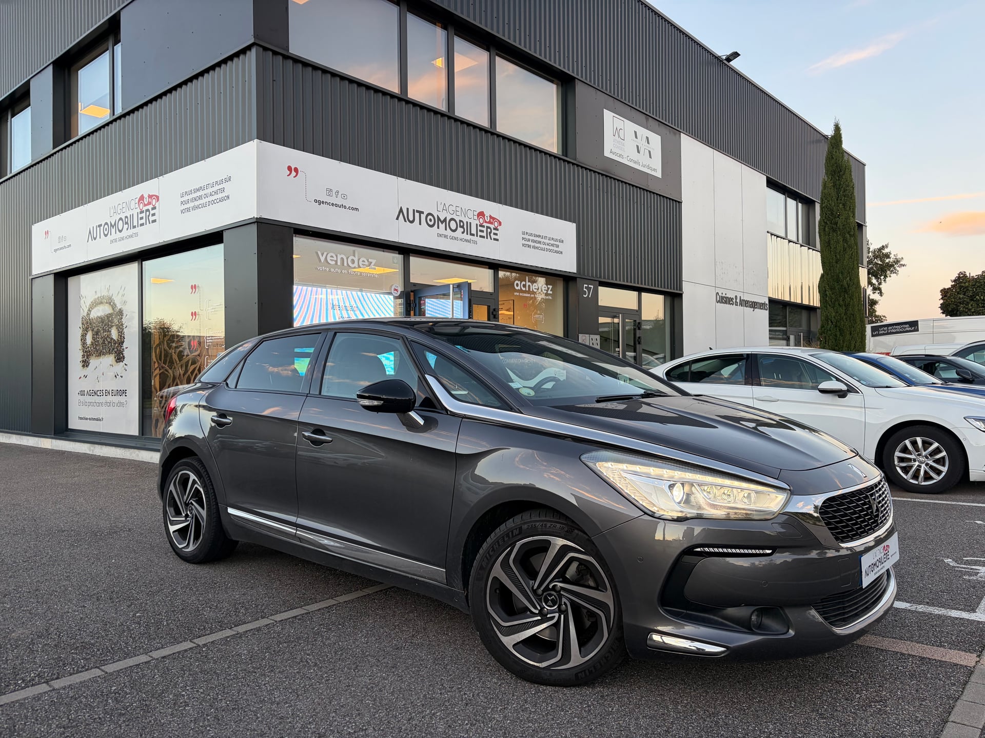 DS DS 5 2.0 BLUEHDI 180 SPORT SO CHIC EAT6 - GARANTIE 12 MOIS