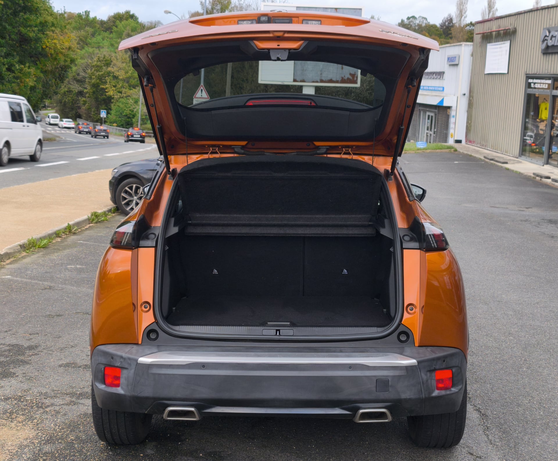Peugeot 2008 1.2 Puretech 130 ch GT LINE distribution 2025 OK — 39