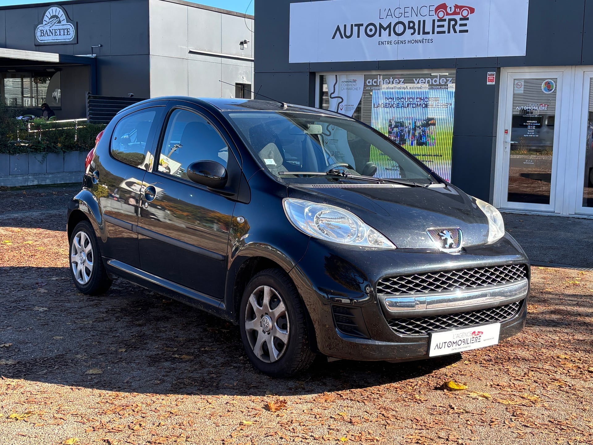 Peugeot 107 1.0 i 68 ch TRENDY 5P - MOTEUR A CHAINE TOYOTA - CLIMATISATION