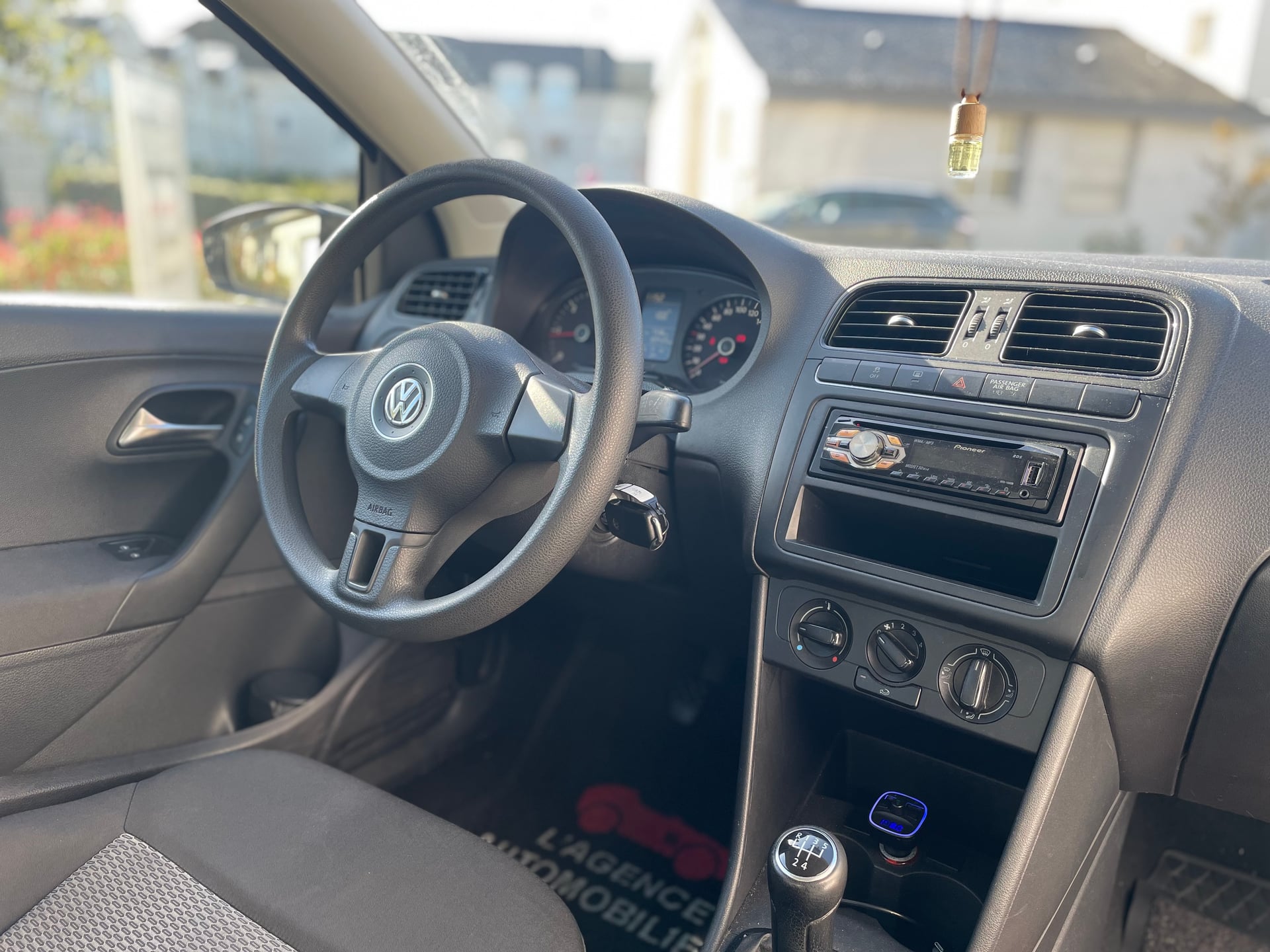 Volkswagen Polo Volkswagen Polo V 1.6 TDI 90 cv - Confortline — 21