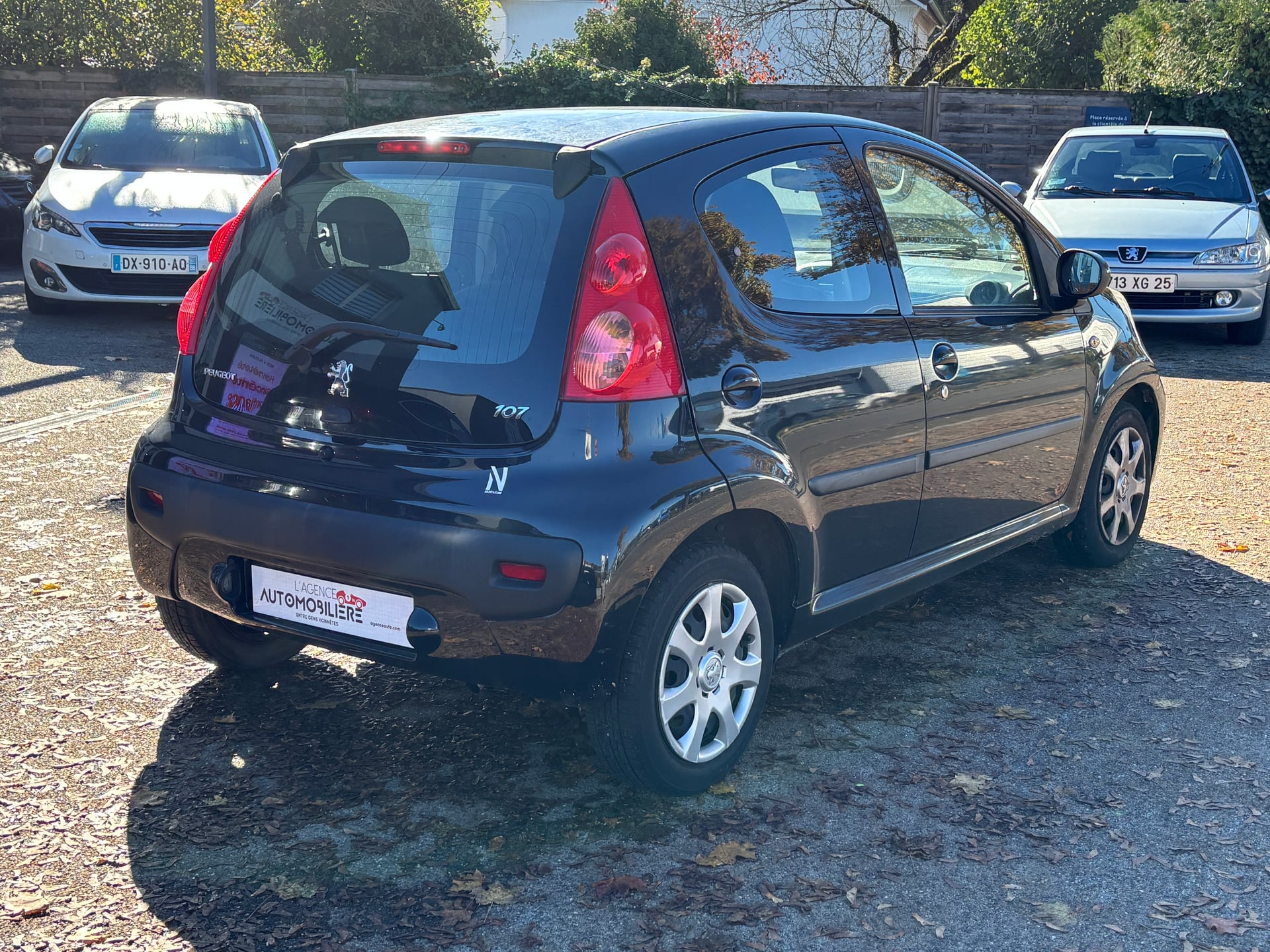 Peugeot 107 1.0 i 68 ch TRENDY 5P - MOTEUR A CHAINE TOYOTA - CLIMATISATION — 2