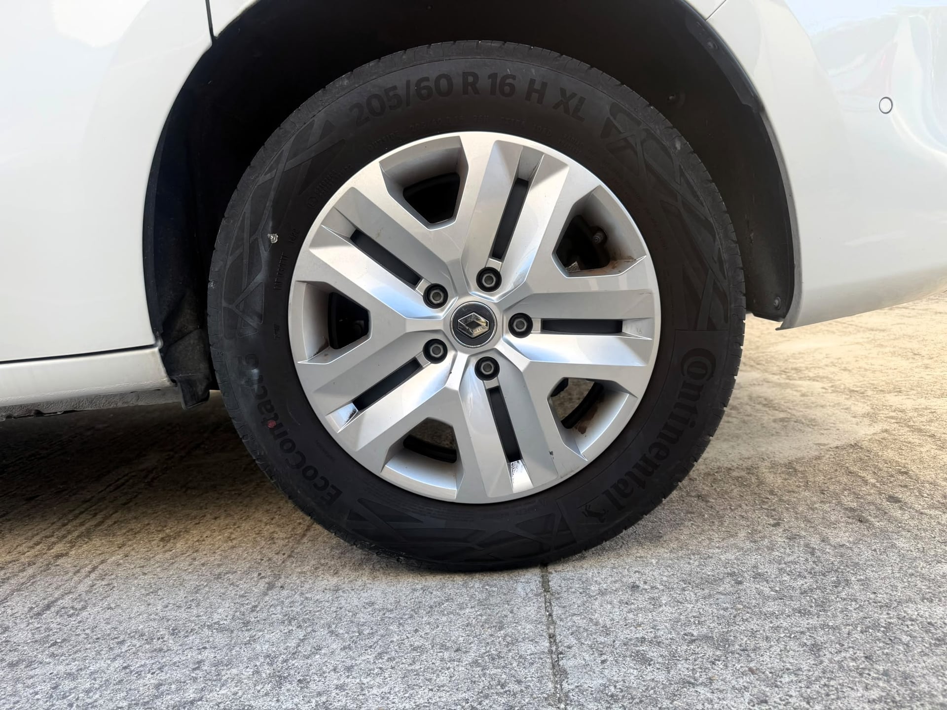 Renault Kangoo COMBI 1.5 BLUEDCI 95 INTENS — 25