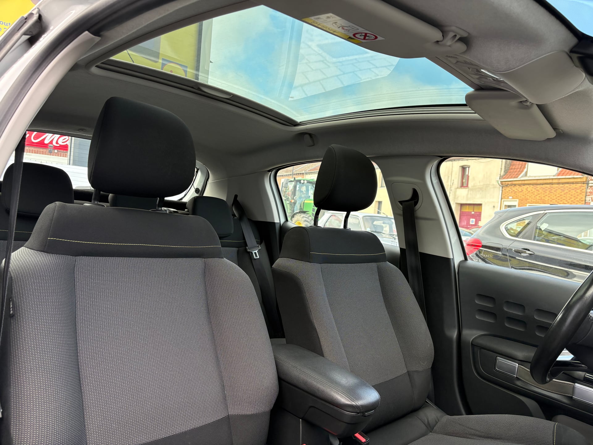 Citroen C3 110 CH EAT6 SHINE — 2