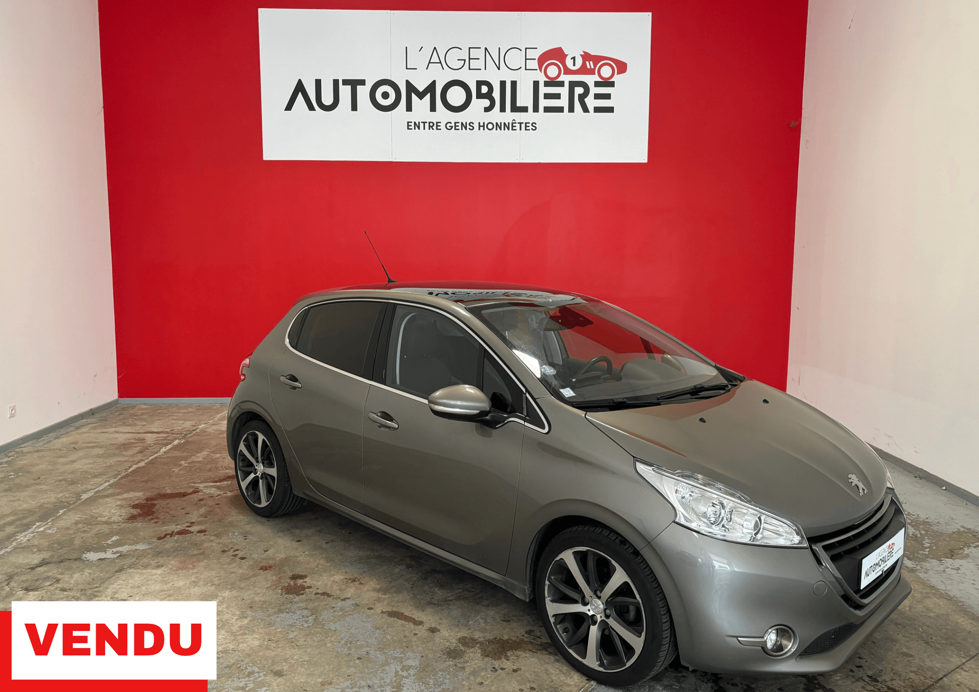 Peugeot 208 Peugeot 208 ALLURE 1.6 VTI + TOIT PANORAMIQUE