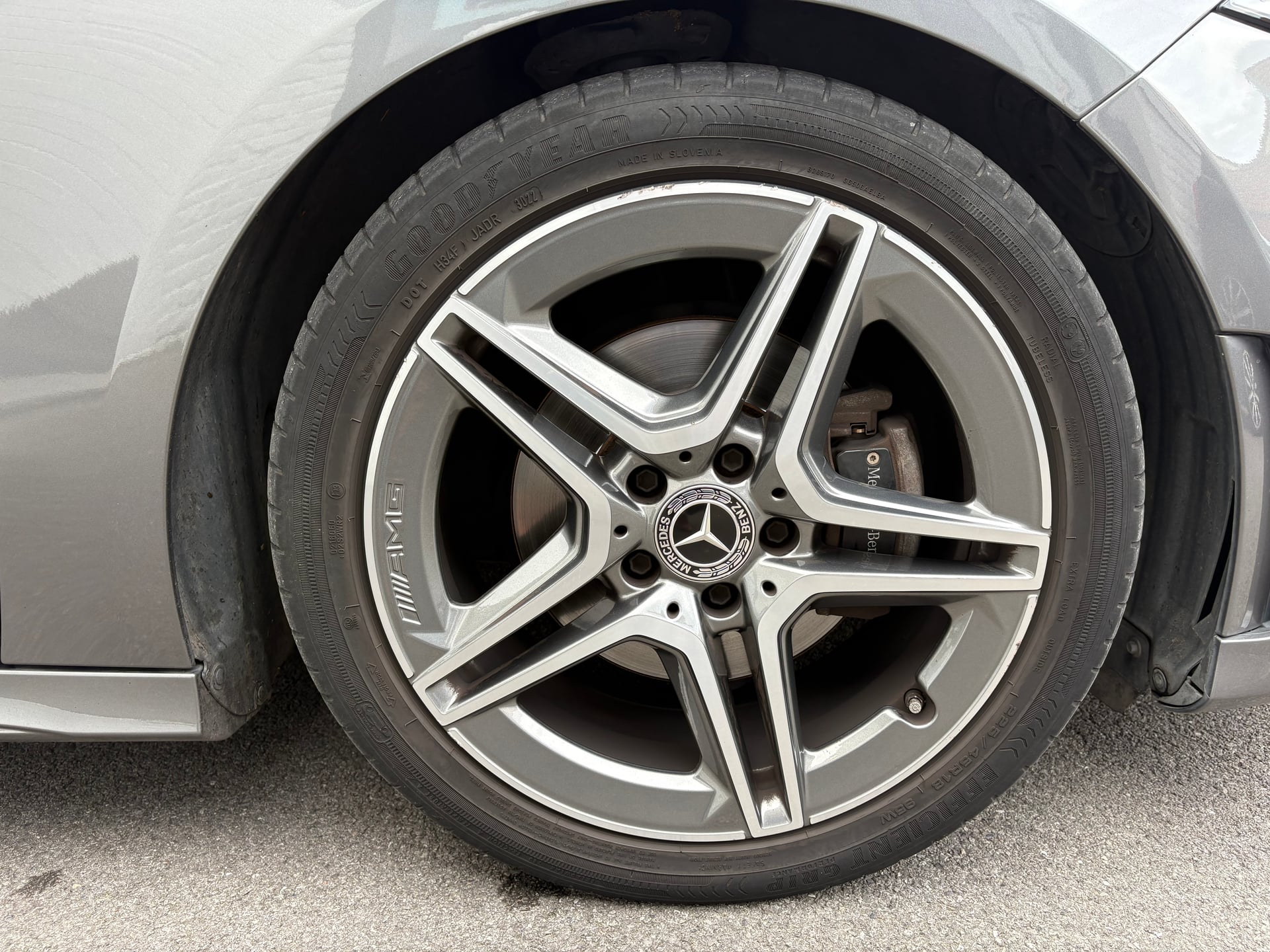 Mercedes-Benz Classe A 180 D Amg Line 7g-dct — 47