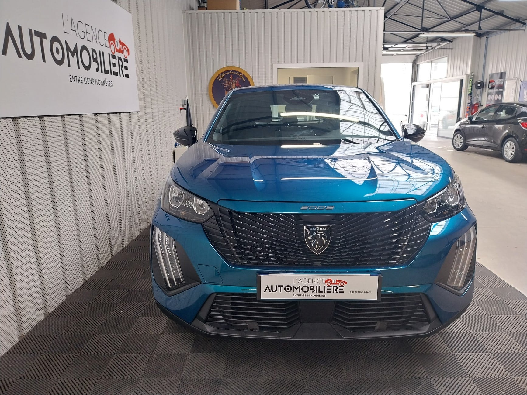 Peugeot 2008 1.2 Puretech 100 ch Style — 2
