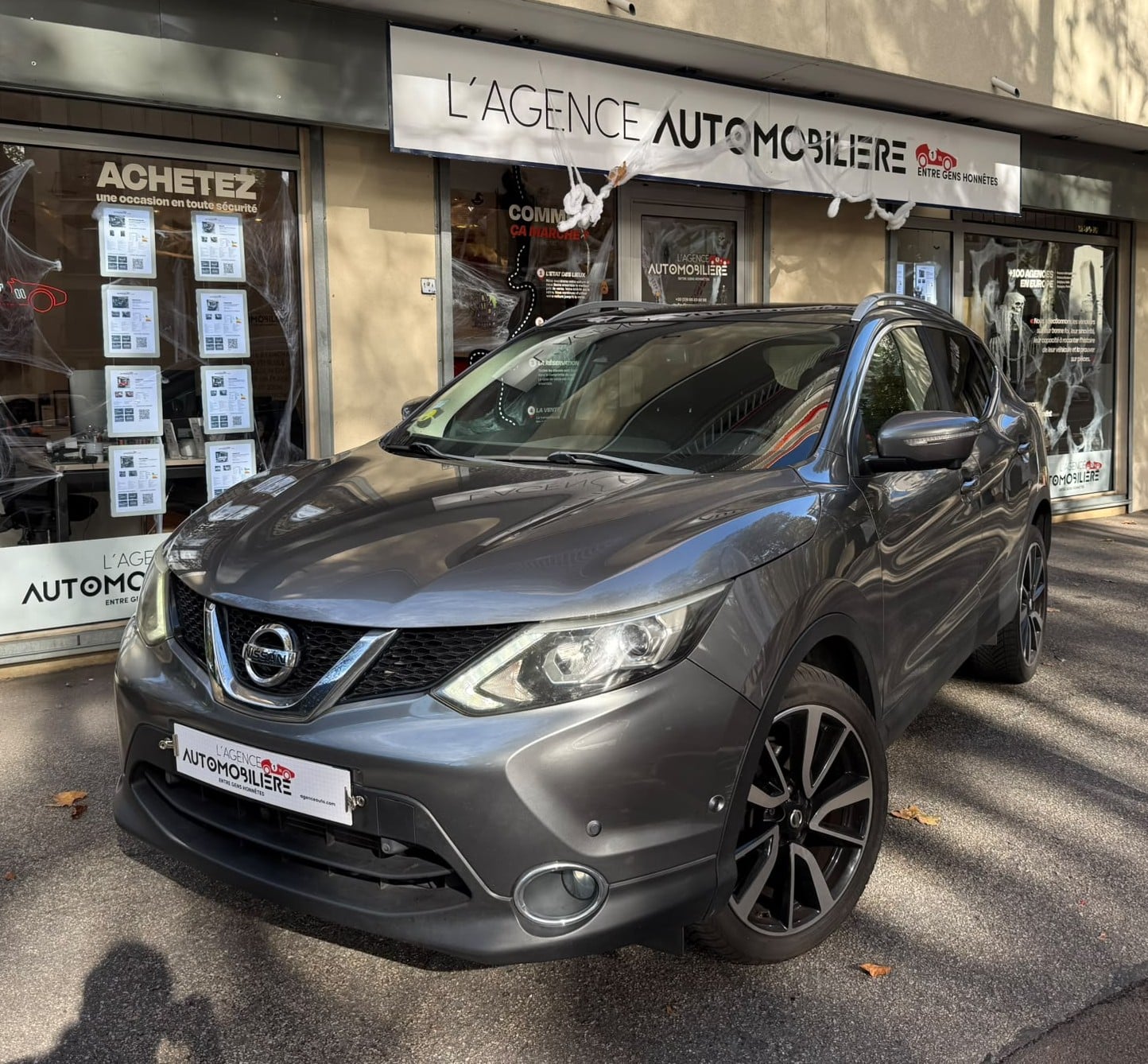 Nissan Qashqai II 1.6 DCI 130 TEKNA XTRONIC - CAMERA 360 - GARANTIE 6 MOIS -SIEGES CHAUFFANTS