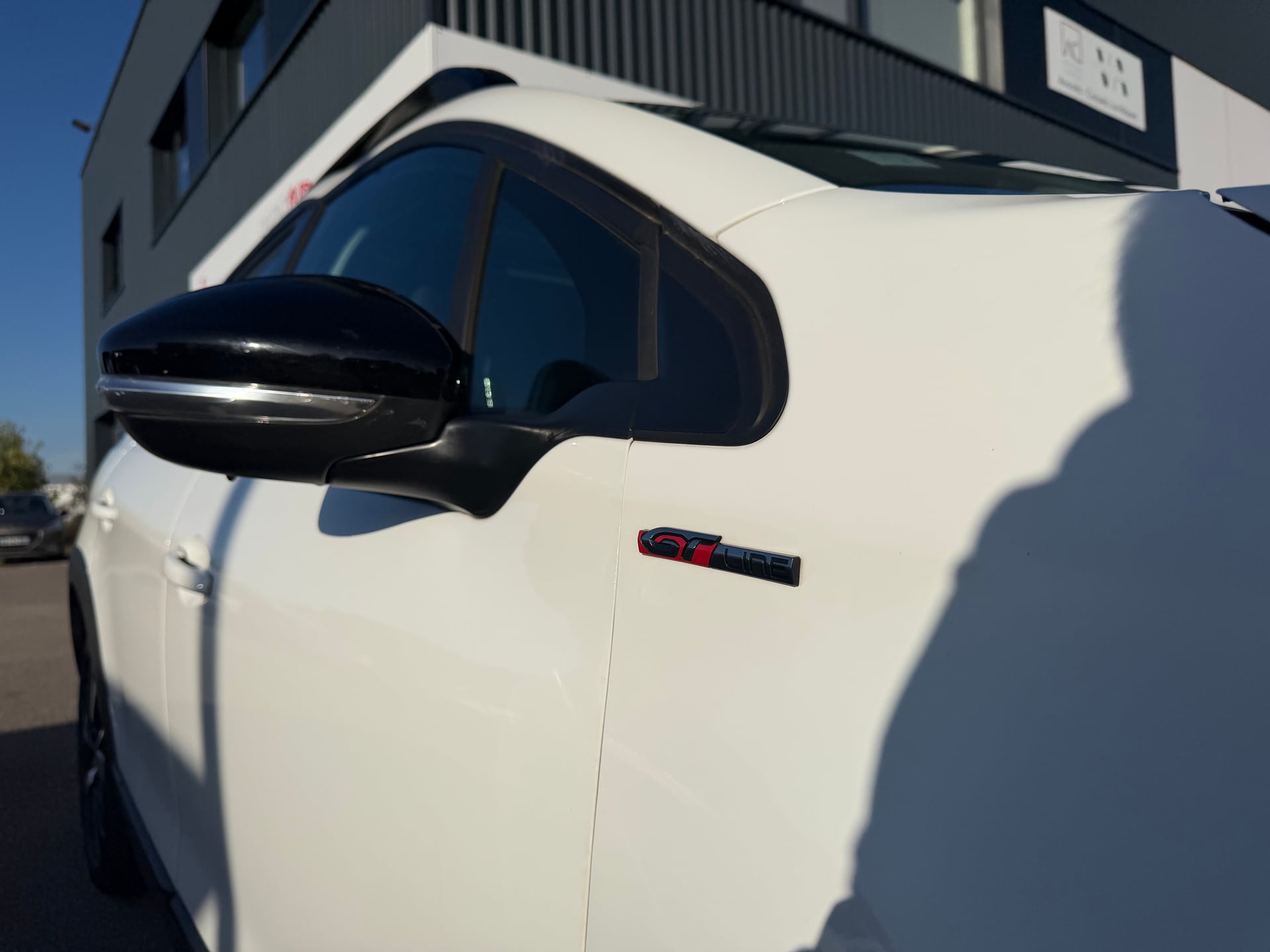 Peugeot 2008 GT LINE 110 EAT6 - DISTRI FAITE - GARANTIE 12 MOIS — 29