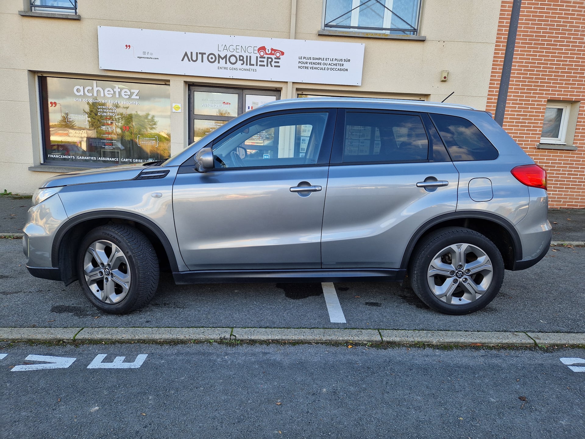 Suzuki Vitara IV 1.6 DDIS 120 PRIVILEGE — 2