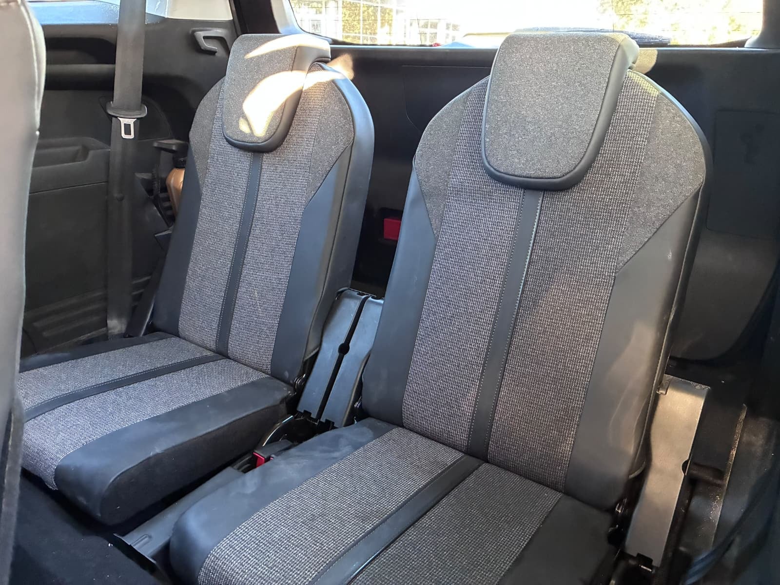 Peugeot 5008 130CH ALLURE — 25