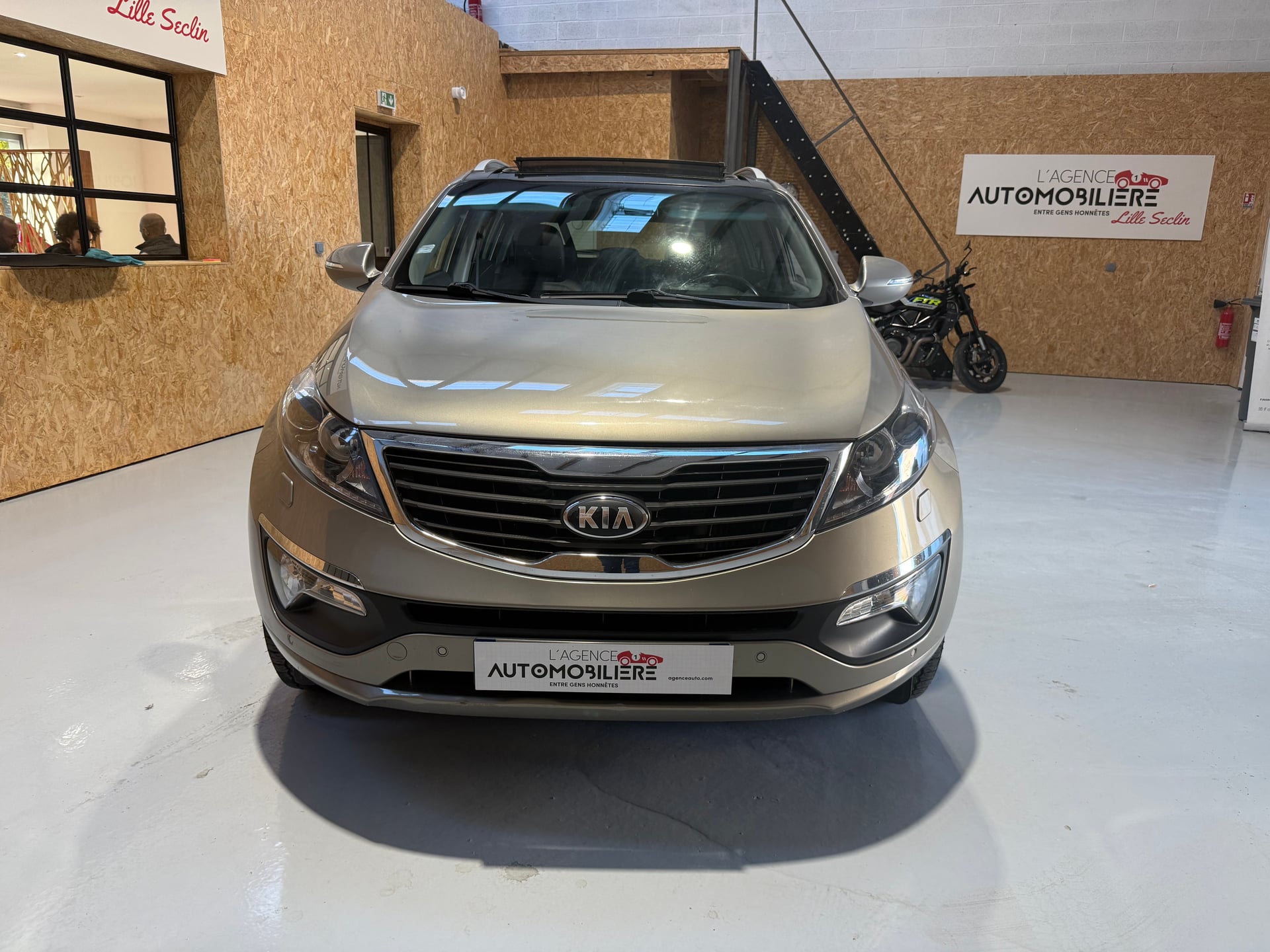 Kia Sportage Premium — 2