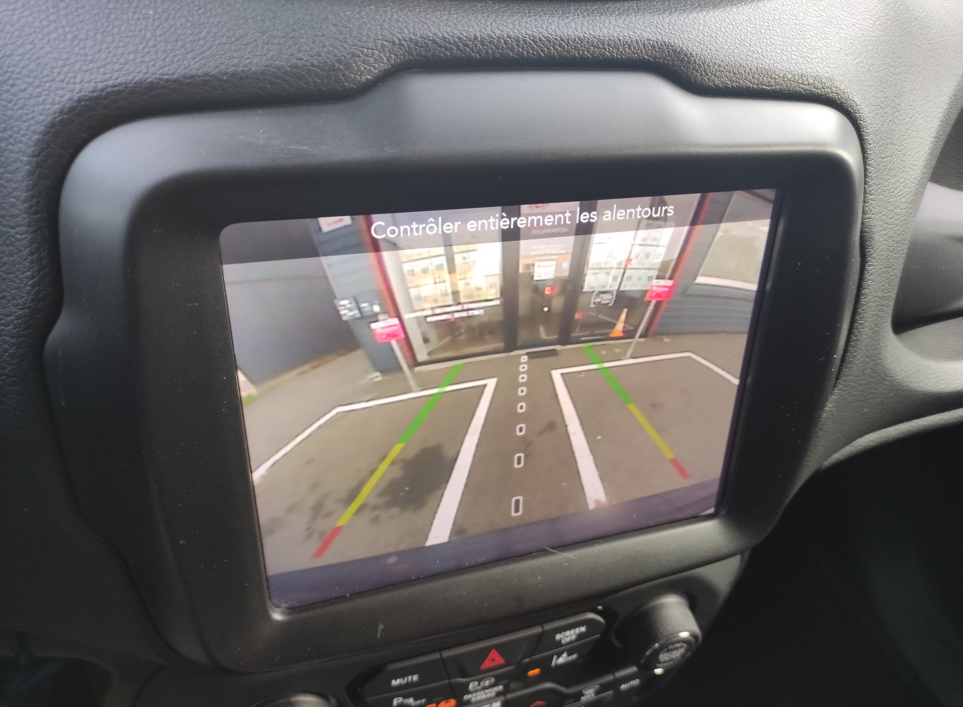 Jeep Renegade 1.6 Multijet 120ch BVM6 LIMITED 2 WD (garantie 6 mois) — 2