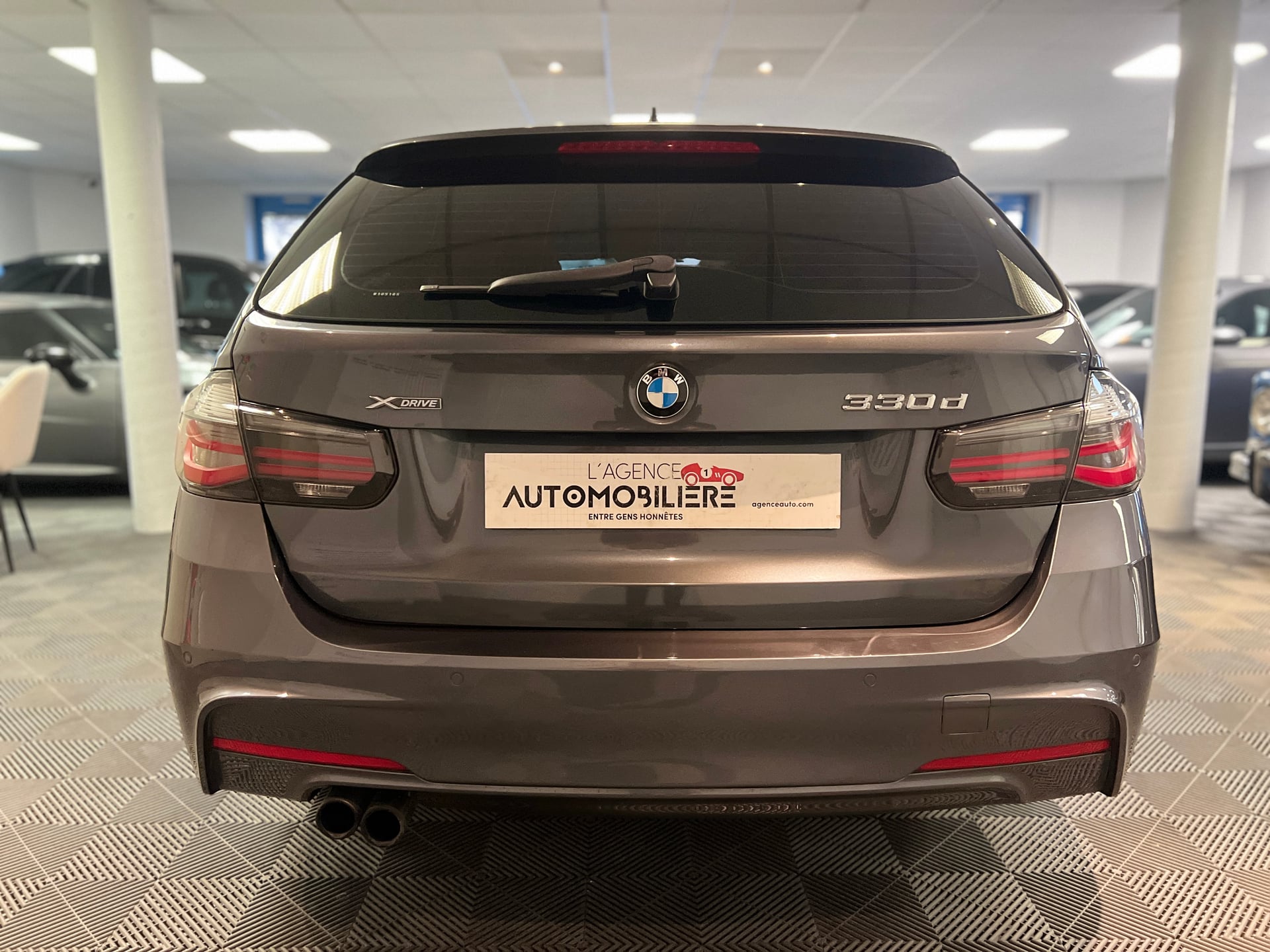 BMW Série 3 Touring 330d xDrive 3.0 d DPF 16V 258 cv — 29