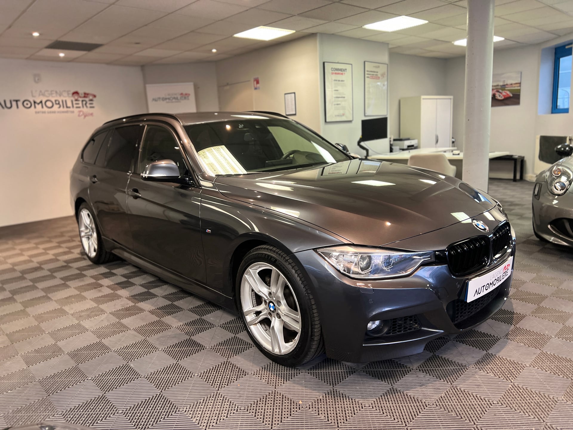 BMW Série 3 Touring 330d xDrive 3.0 d DPF 16V 258 cv — 2