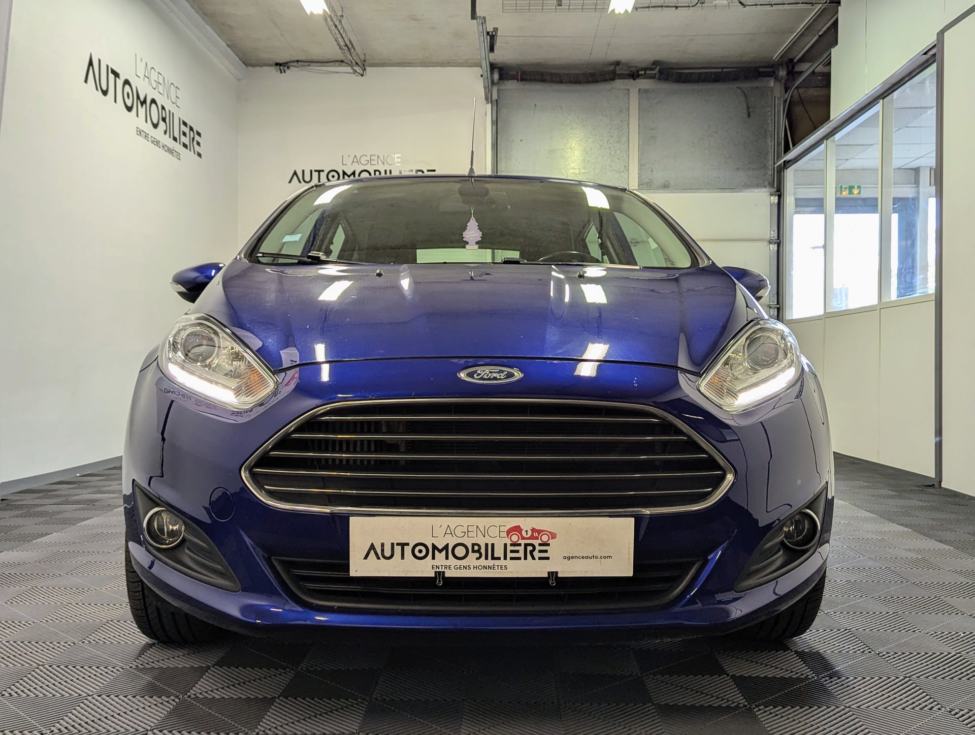 Ford Fiesta V(2) 1.0 ECOBOOST 100 TITANIUM POWERSHIFT 5P BVA — 2