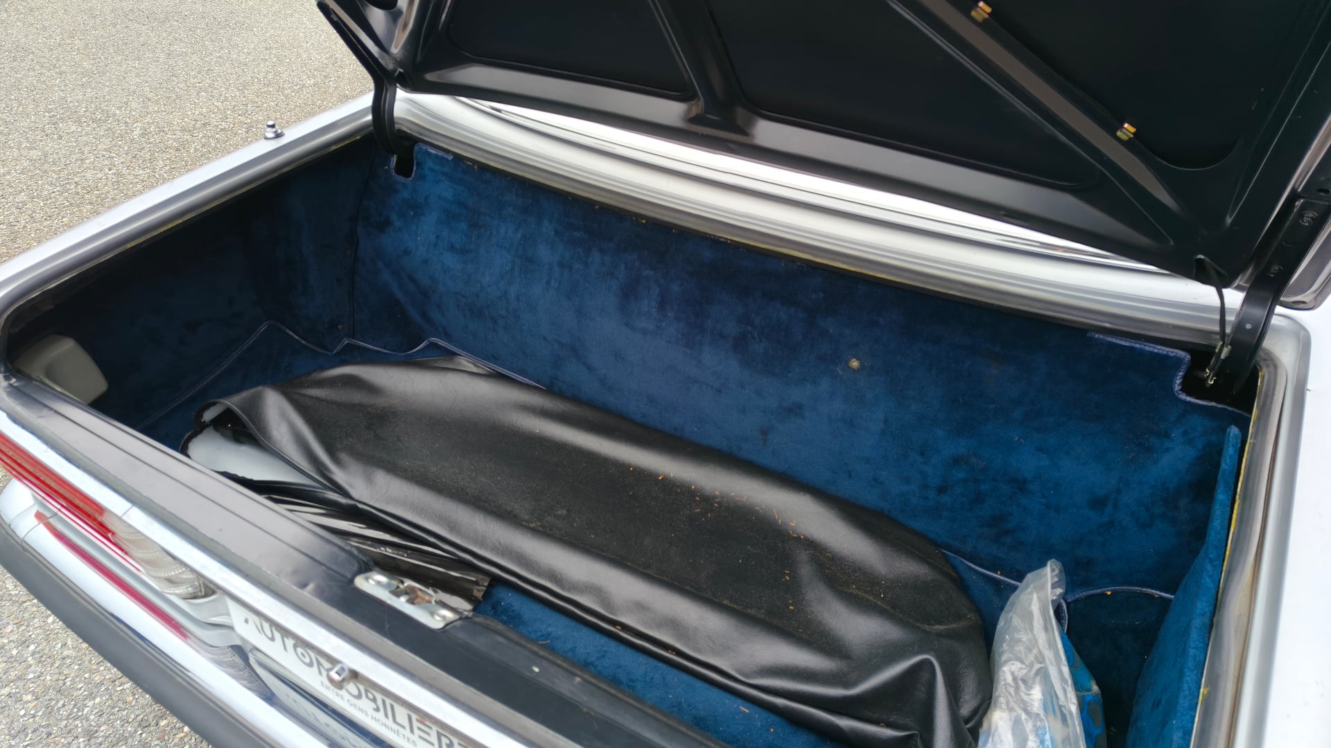 Mercedes-Benz 280 280 SL — 22