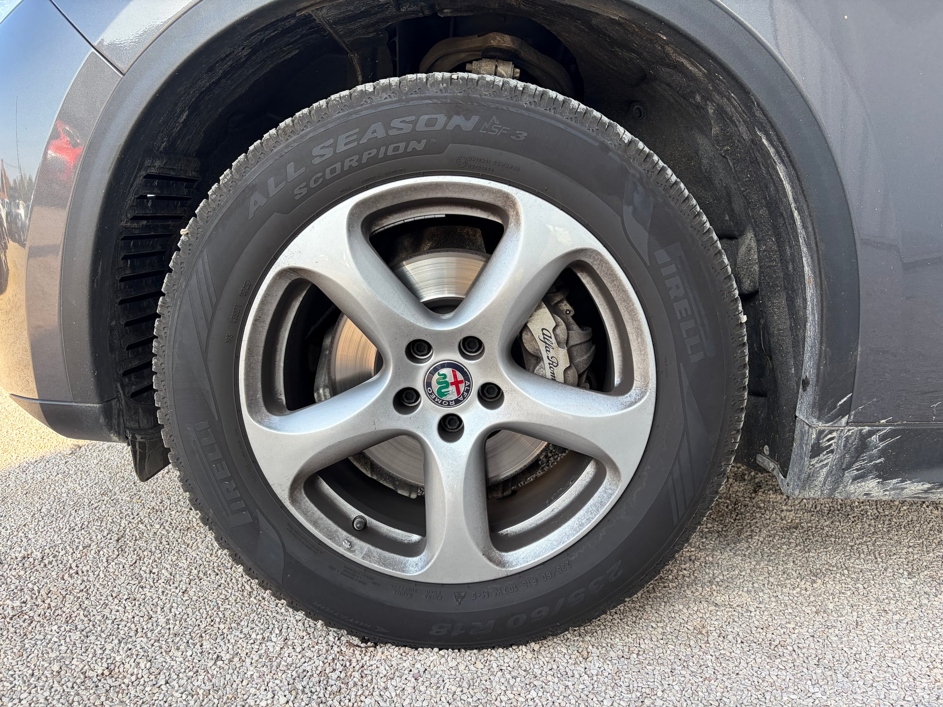 Alfa Romeo STELVIO SUPER — 24