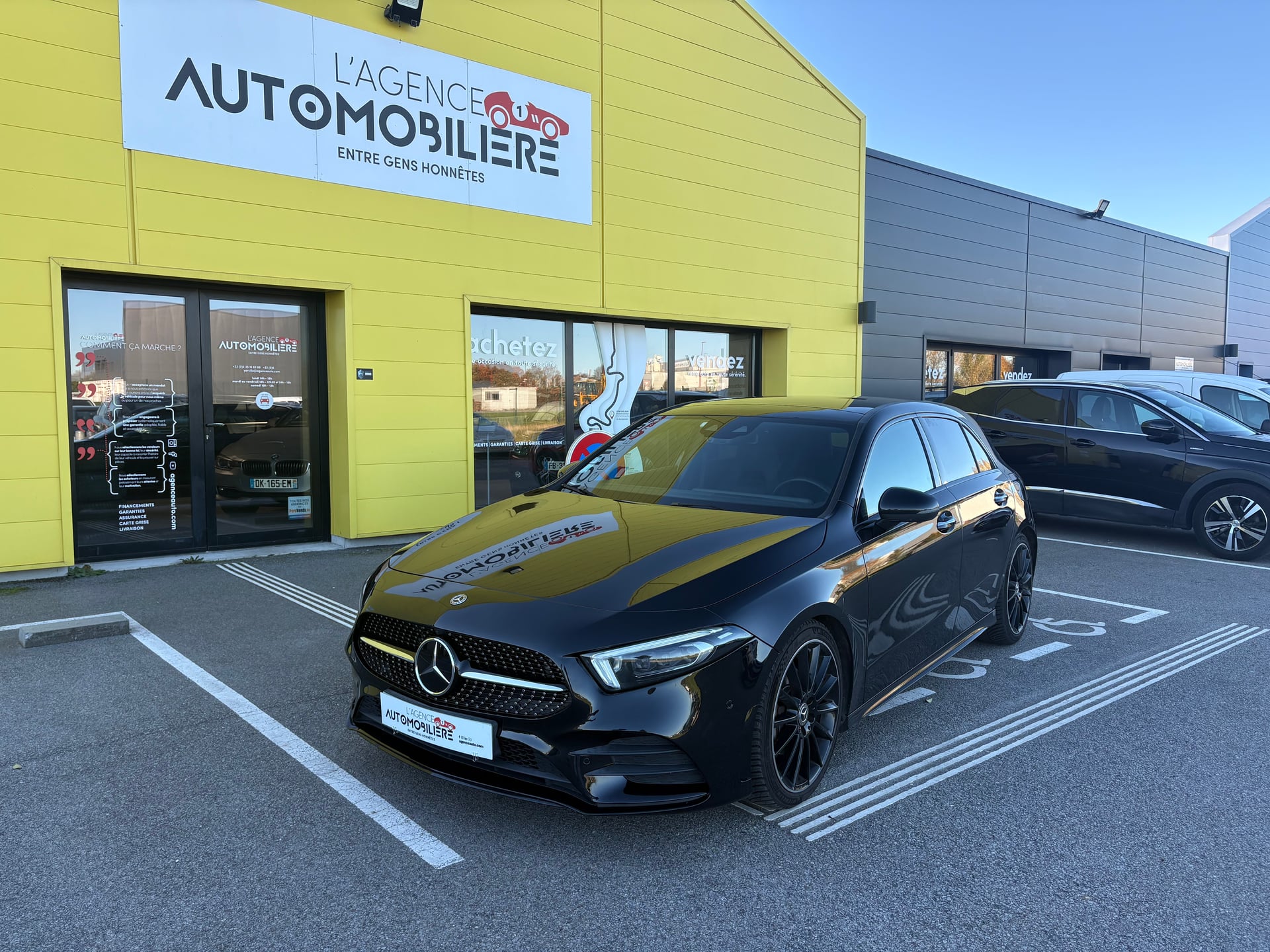 Mercedes-Benz Classe A 200 1.3i AMG LINE 