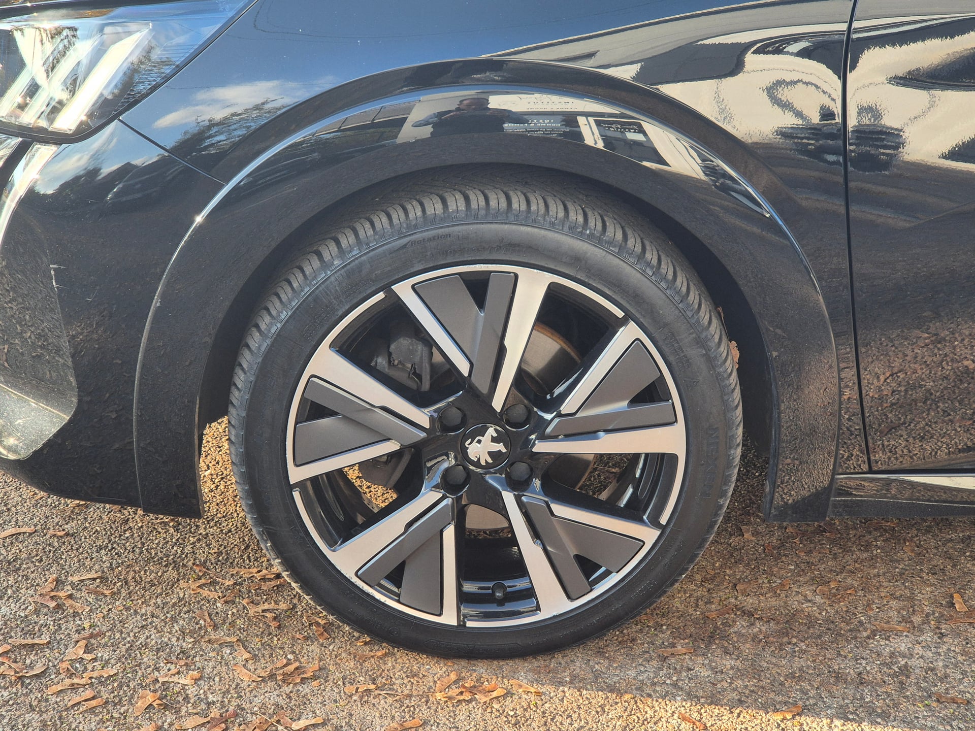 Peugeot 208 1.5 Blue HDi 100 GT Line — 26