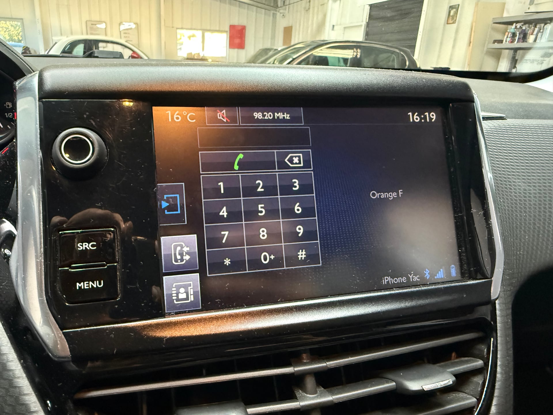 Peugeot 208 1.6 BlueHDi 100 ch Style — 18