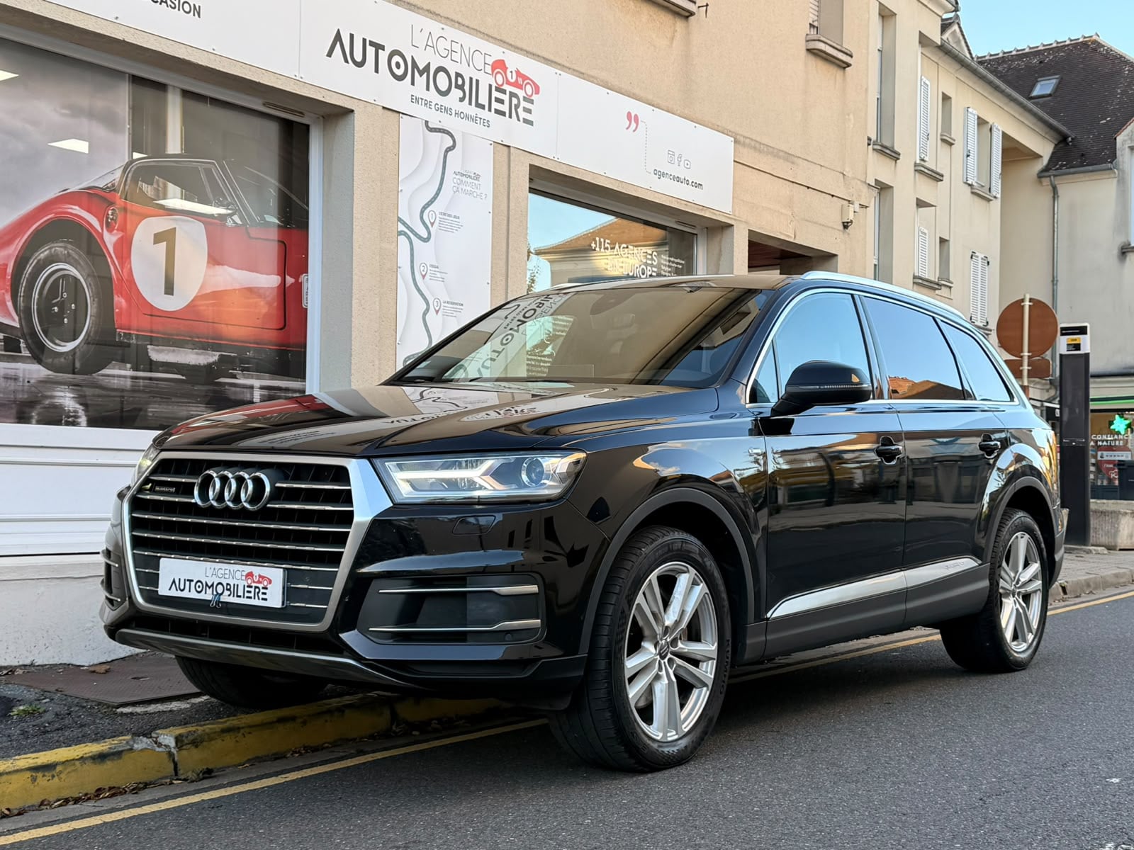 Audi Q7 3.0 TDI 272 S-LINE QUATTRO TIPTRONIC8 7PL+Options!+Suivi Complet