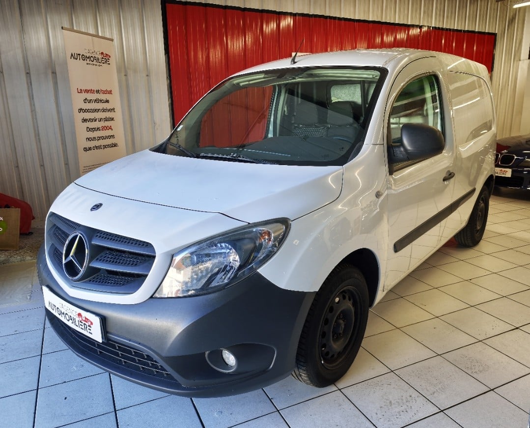 Mercedes-Benz Citan MERCEDES CITAN 1.5L CDI AMENAGE LIT /  HAUT VENT ENTRETIEN SUIVI 