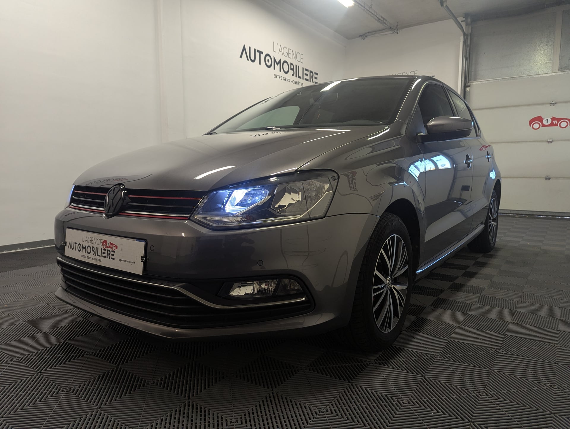 Volkswagen Volkswagen Polo 5 Phase 2 1.2 TSI 16V BlueMotion 90 cv Polo Match — 2
