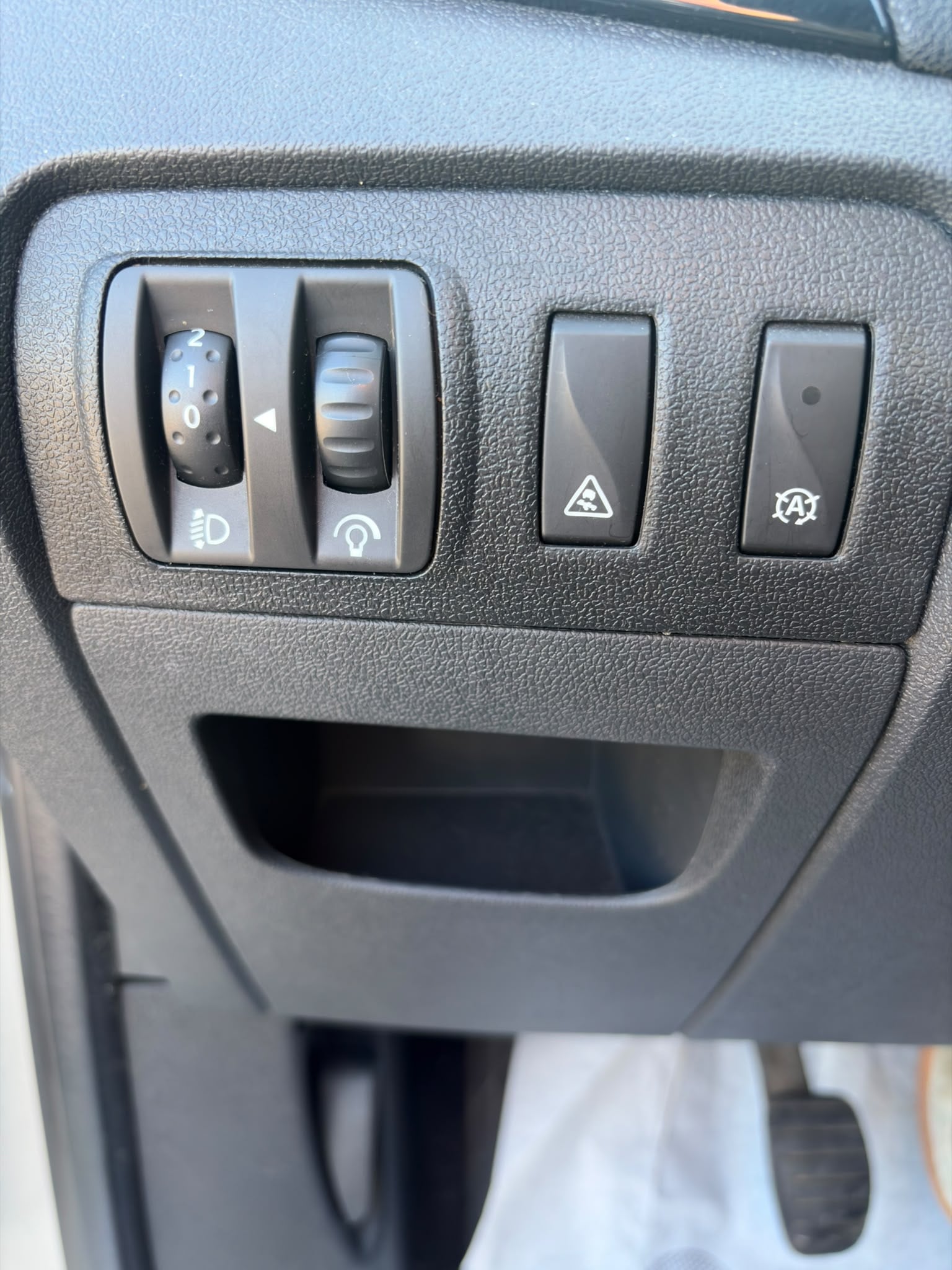 Renault Scenic 1.5 dCi 110ch energy Dynamique eco² — 28