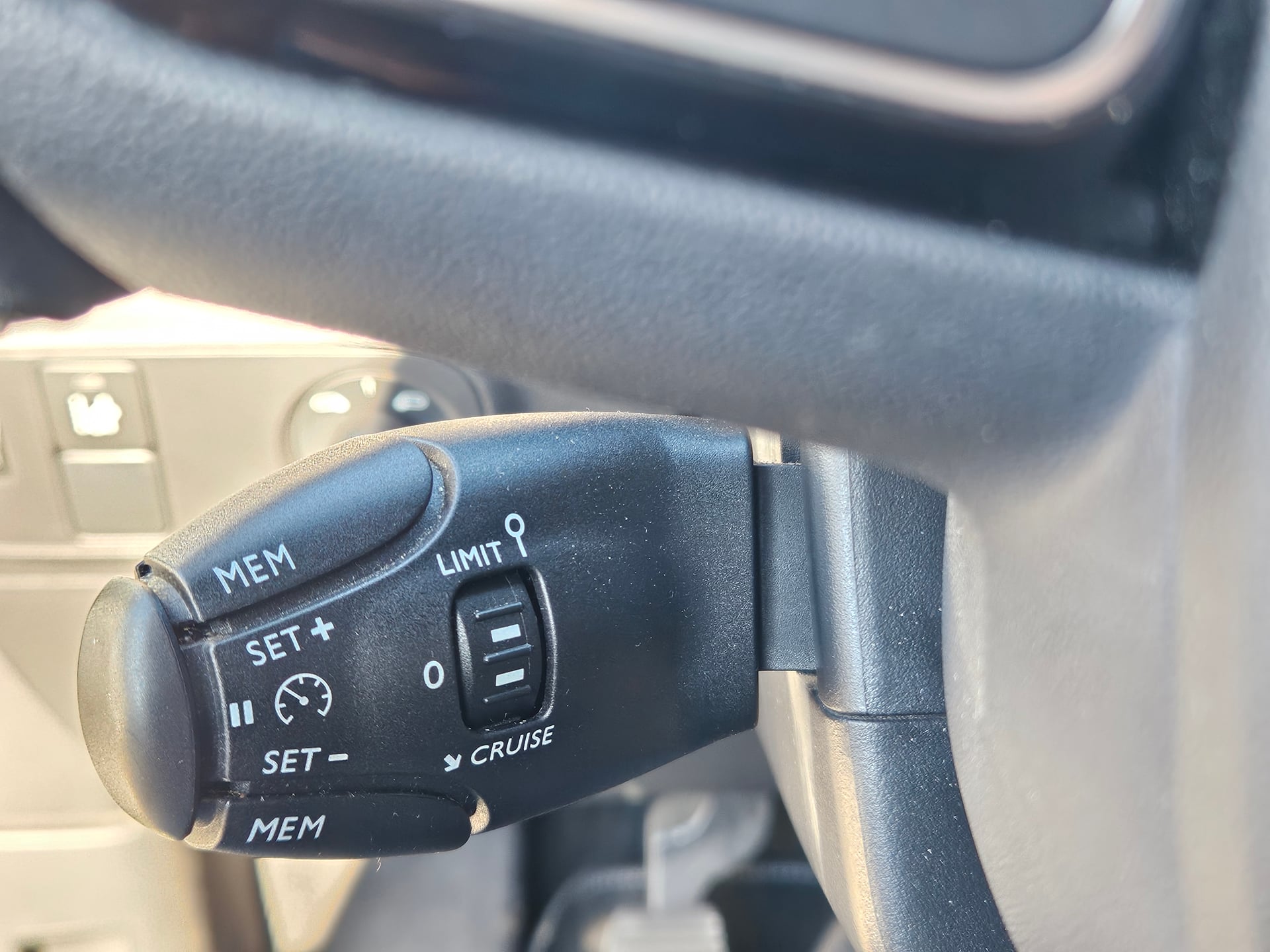 Citroen C3 1.2 PURETECH 82 CV SHINE — 24