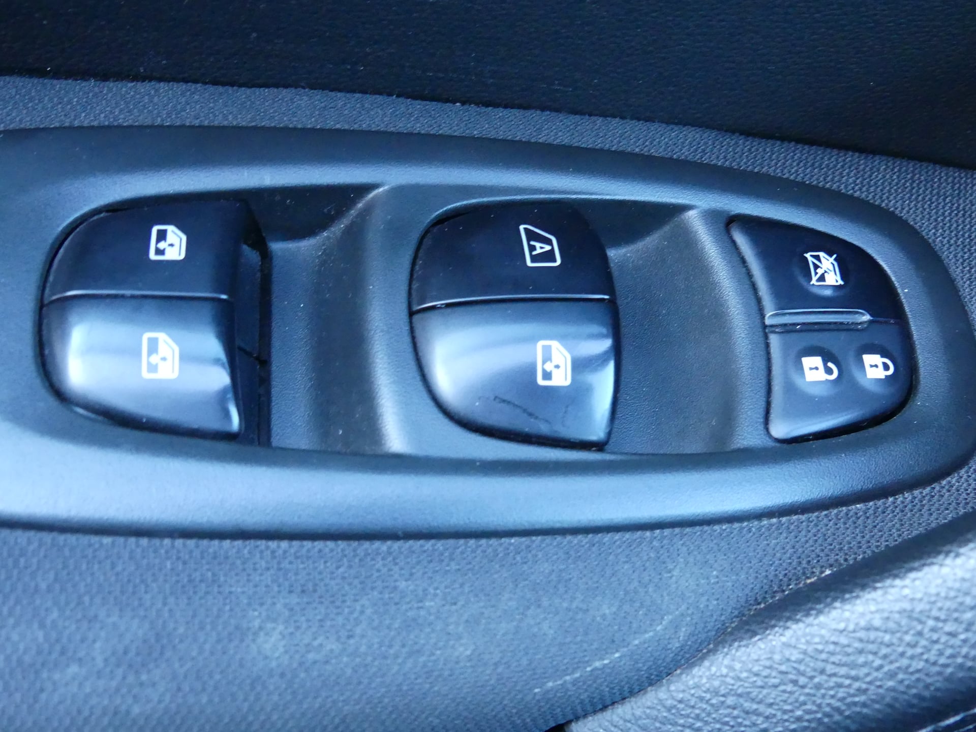 Renault Kadjar GRAPHITE DCI 130 CV X TRONIC — 35
