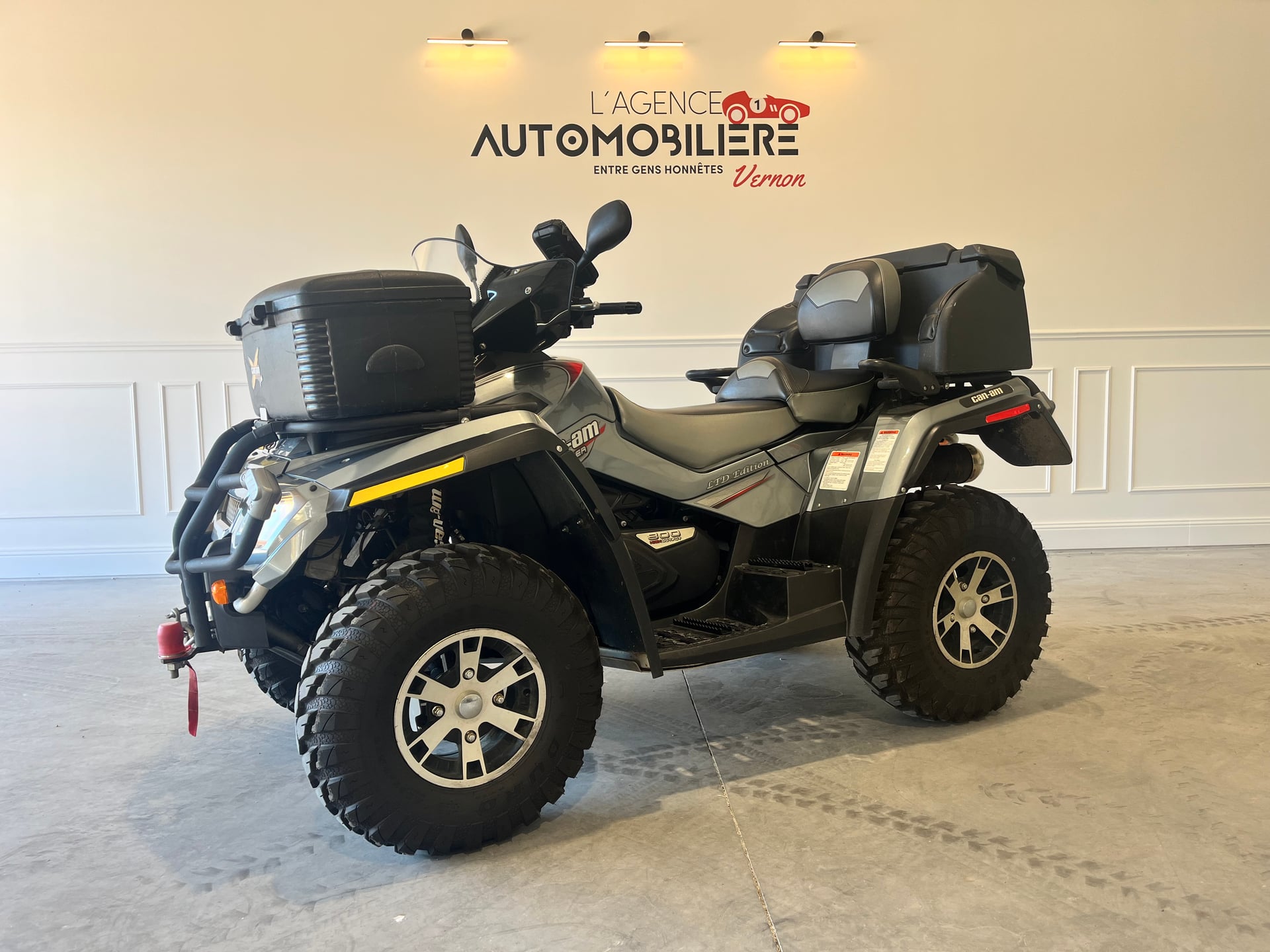 Bombardier CAN-AM OUTLANDER 