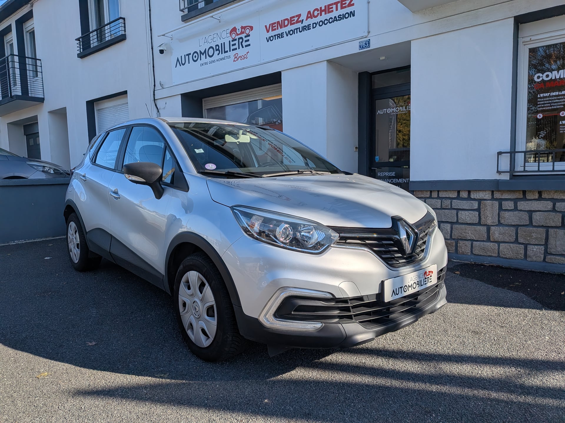 Renault Captur LIFE TCE 90 CH
