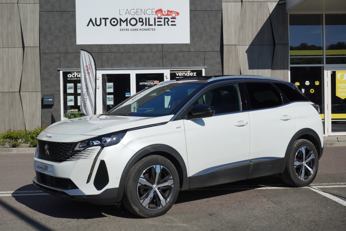 Peugeot 3008 GT 1.5 BlueHDI 130 ch EAT8 Toit Ouvrant Focal Attelage — 1