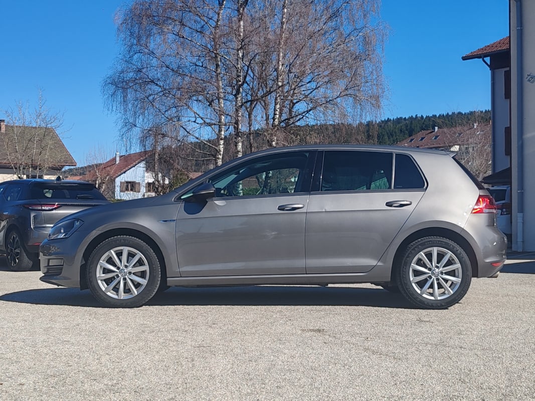 Volkswagen Golf 1.6 TDI 110 LOUNGE BVM — 2