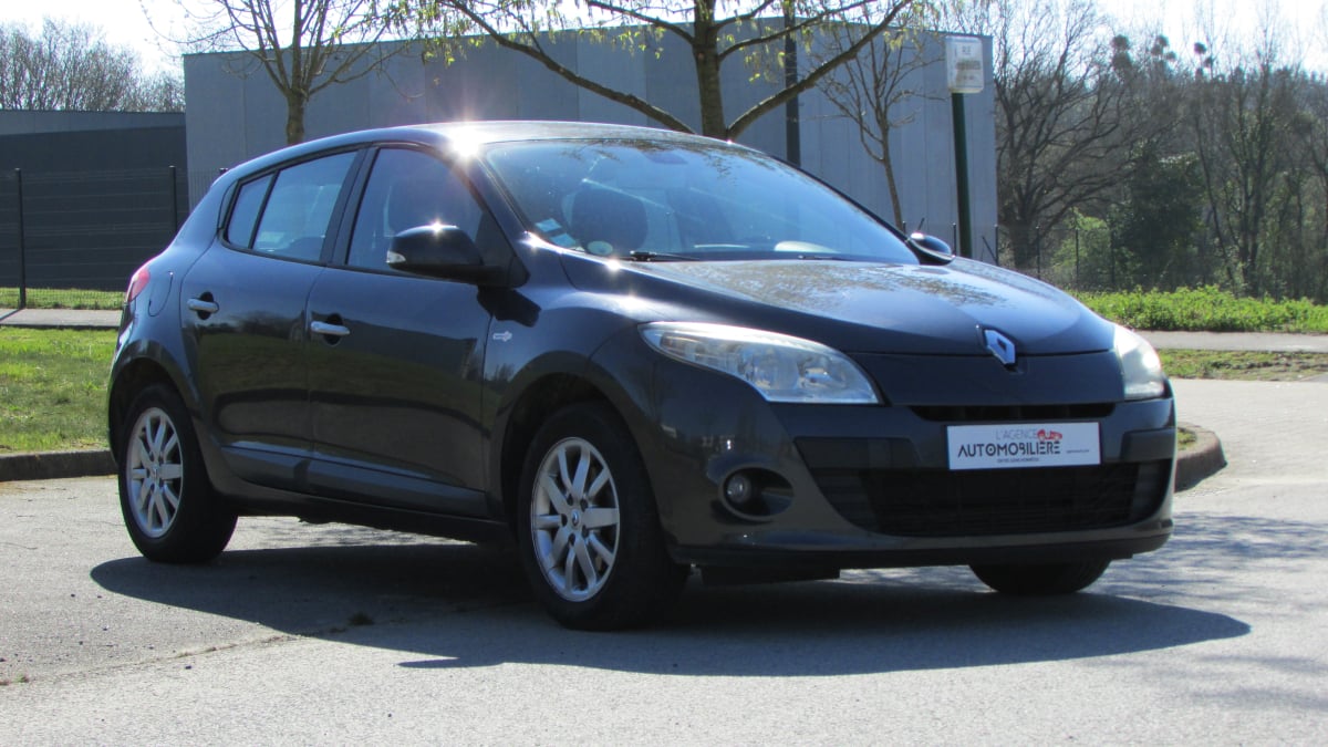 Renault Megane III 1,5L DCI 110CH ECO2 TOM TOM EDITION — 1