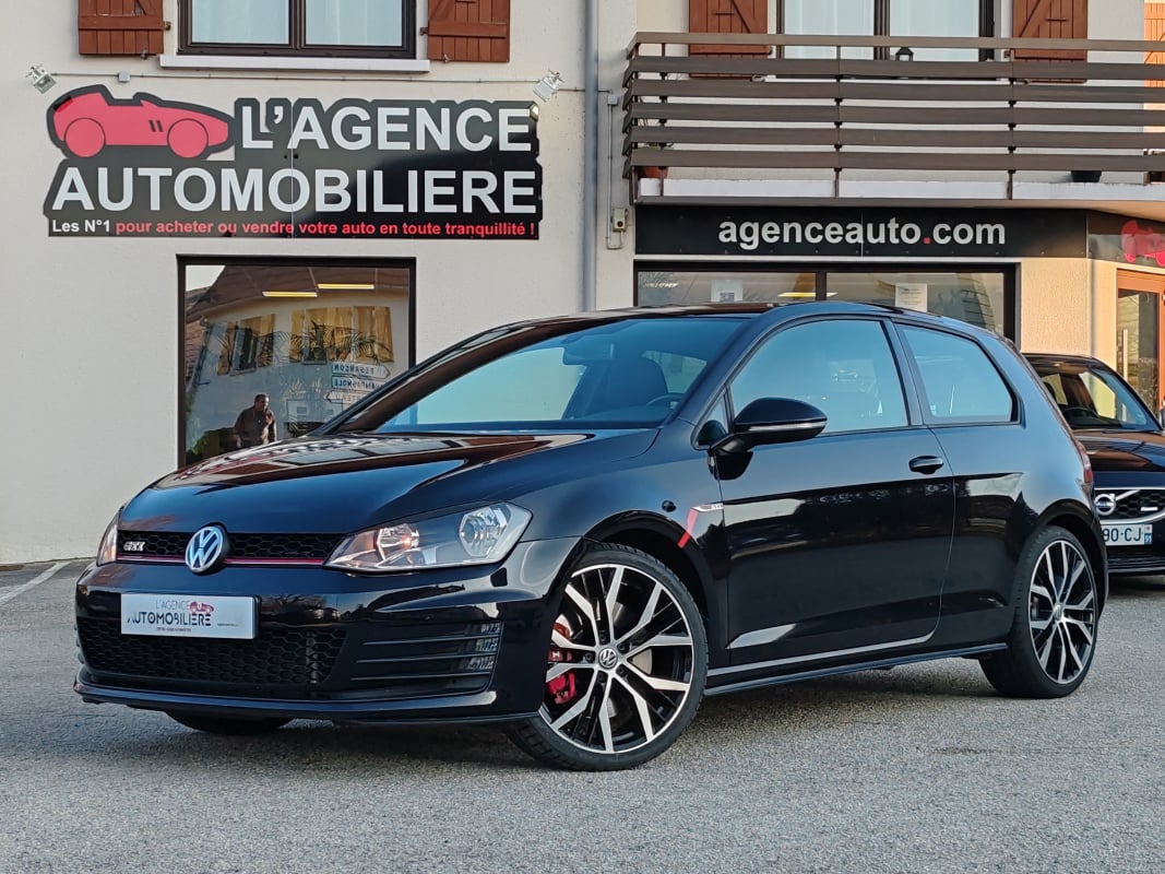 Volkswagen Golf GTI Performance 230 ch BVM — 1