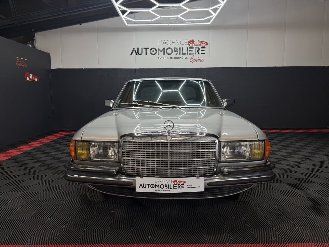 Mercedes-Benz 280 SE W116 2.8L 185 ch Véhicule de Collection — 2