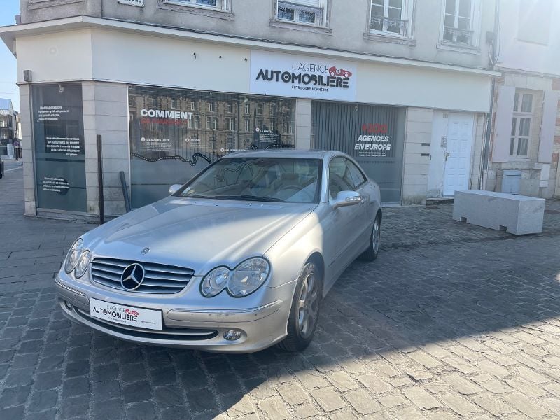 Mercedes-Benz CLK Coupé 240 Elegance 2.6 i V6 18V 170 cv Boîte auto — 1