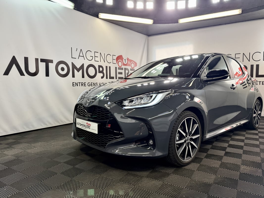 Toyota Yaris IV 1.5 HYBRIDE 130H GR SPORT — 1