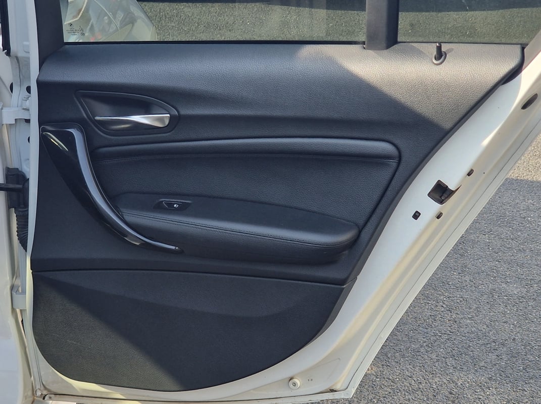 BMW Série 1 120D 2.0 d 184 ch M SPORT — 27