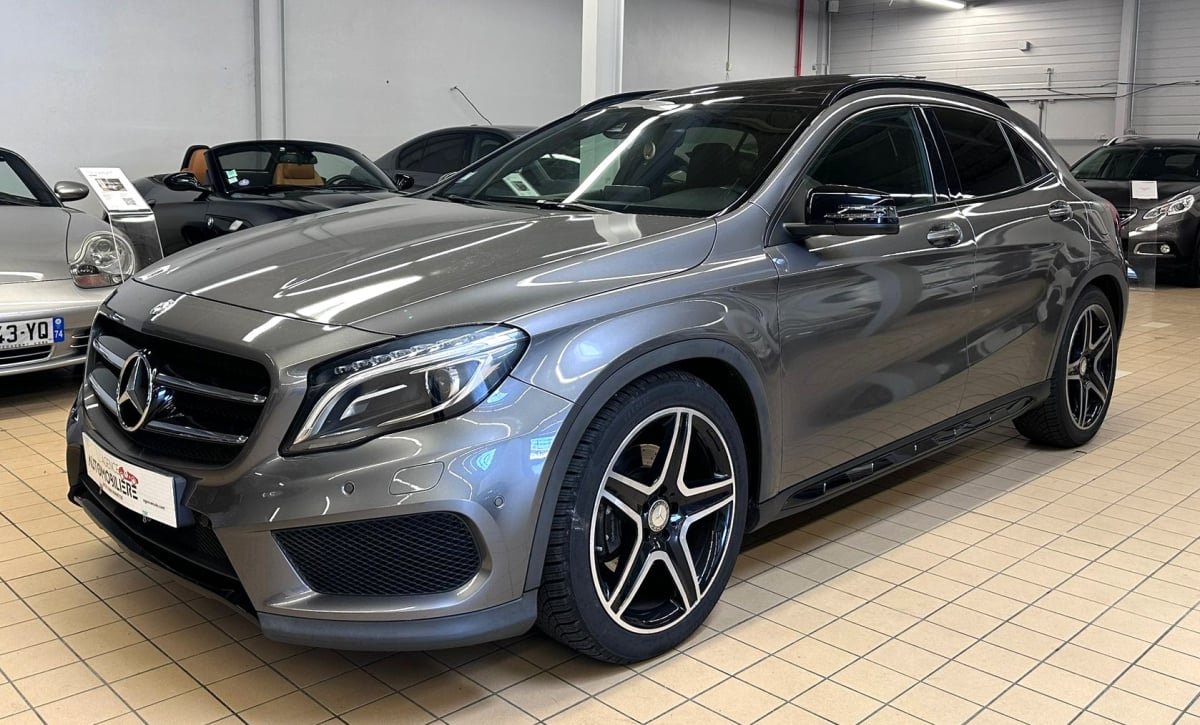 Mercedes-Benz GLA 220 d Fascination 4Matic 7G-DCT