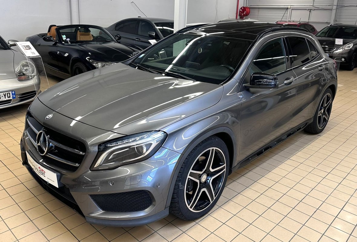 Mercedes-Benz GLA 220 d Fascination 4Matic 7G-DCT — 2
