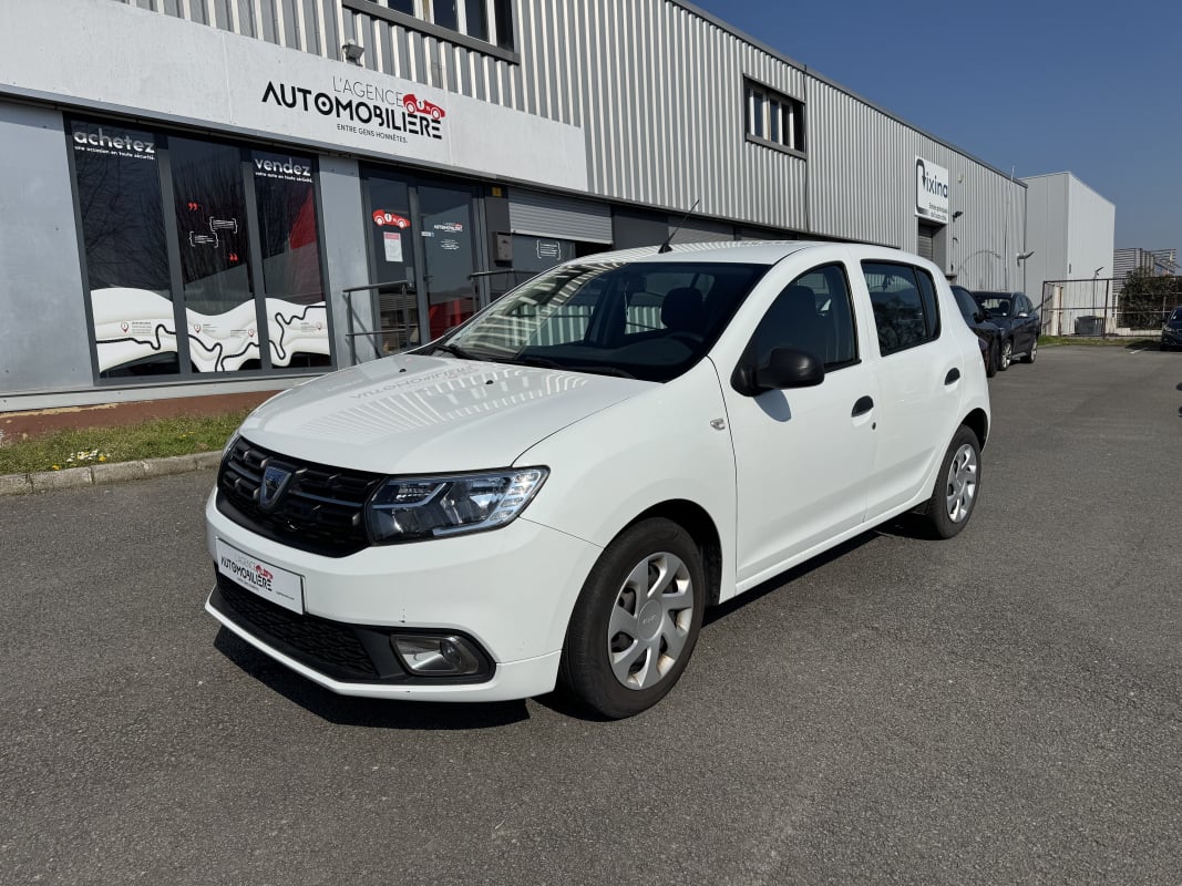Dacia Sandero 75 CH ESSENTIEL 1ERE MAIN — 1