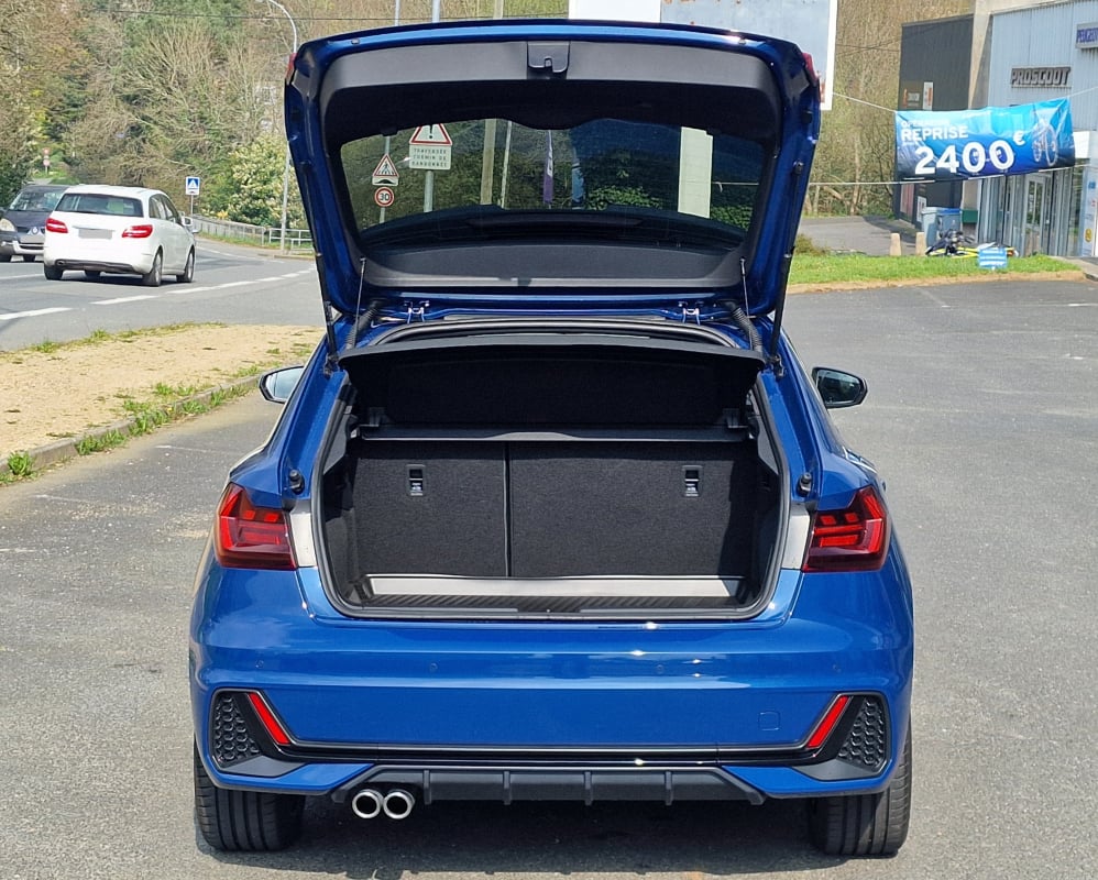 Audi A1 Sportback 40 2.0 tfsi 207 ch COMPETITION — 40