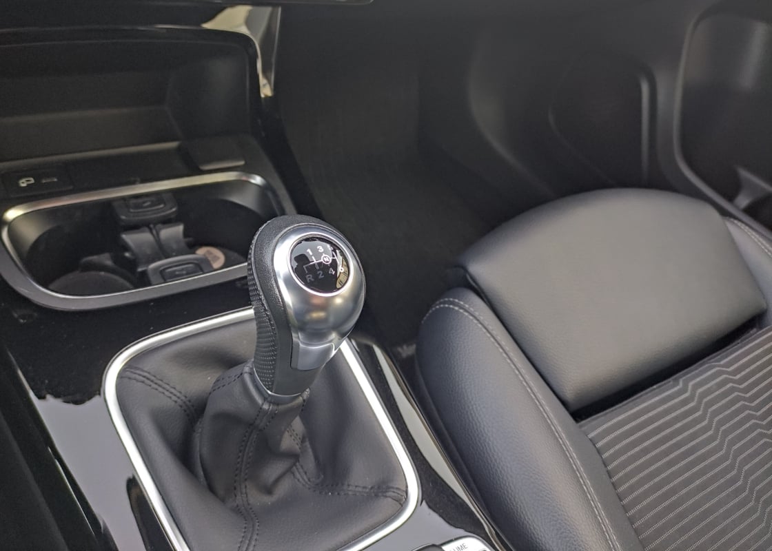Mercedes-Benz Classe A 180 1.3 135ch BVM6 PROGRESSIVE LINE (Garantie 6 mois) — 2