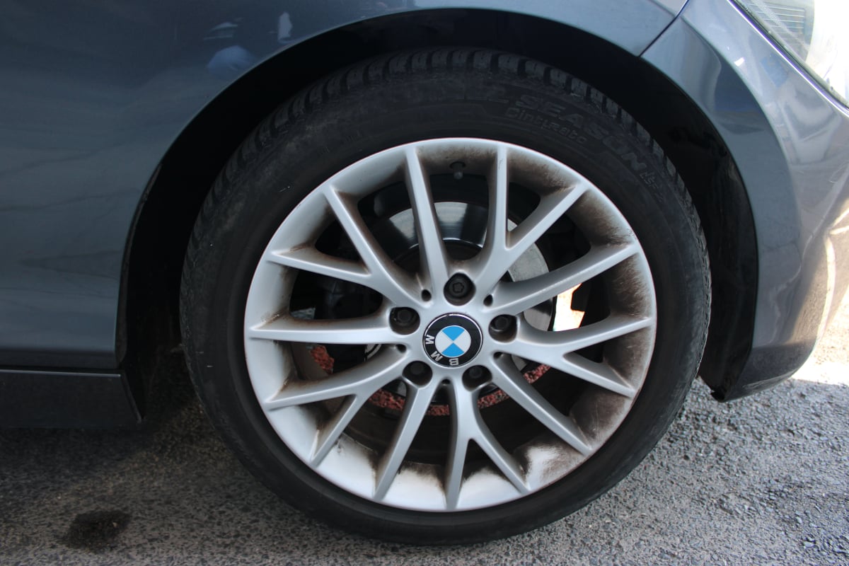 BMW Série 1 2.0 118 D 145 LOUNGE PLUS BVA ( Entretien BMW, Sièges chauffants, Radar Arr ... ) — 29
