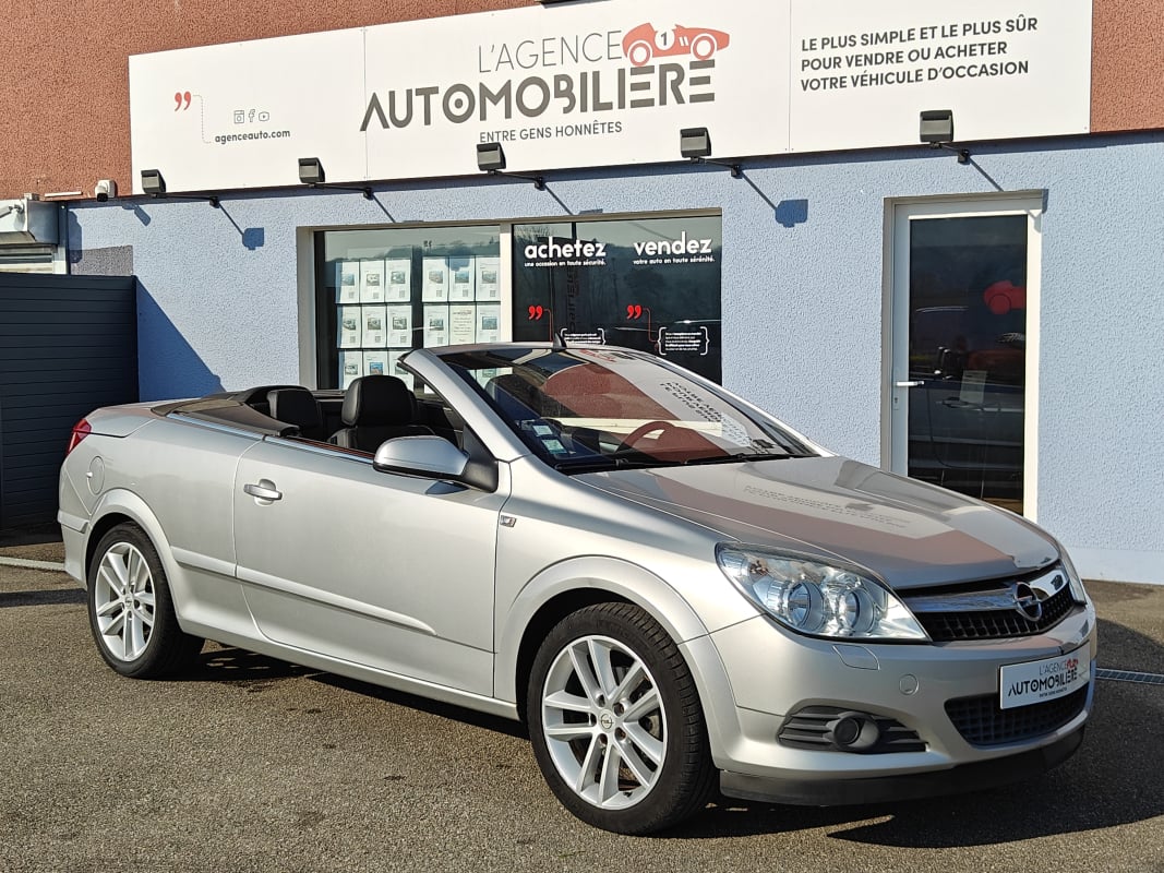 Opel Astra Twintop 1.8 Twinport Cosmo BA